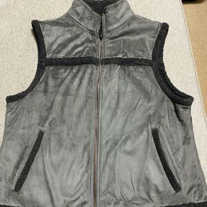 FU DA NY womens vest sz L‎